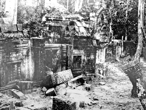 Banteay Srei in Ruins