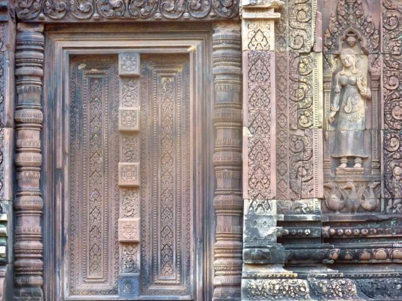 018 Door and Devata