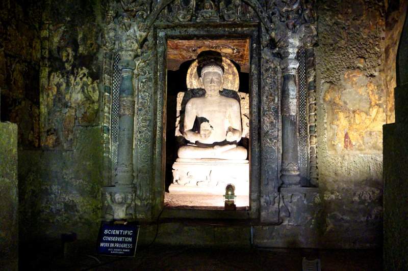 Cave 6, Shrine and Paintings