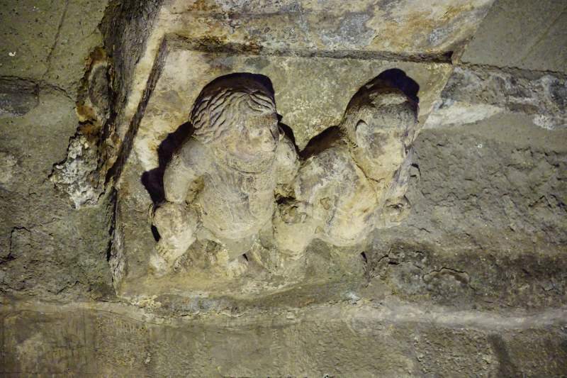 Cave 16, Ceiling Figures