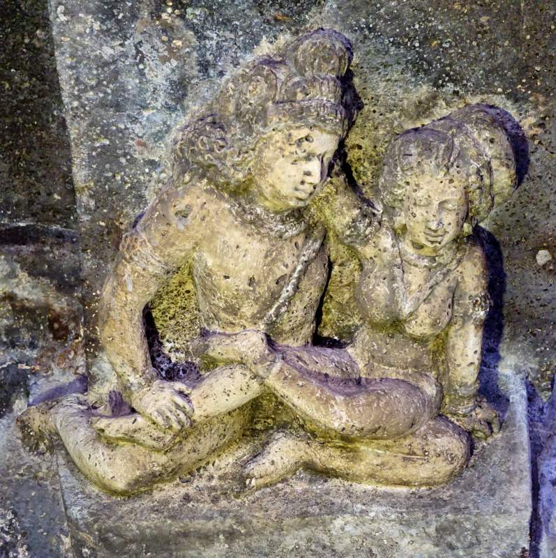 Cave 16, Couple at Base of Column