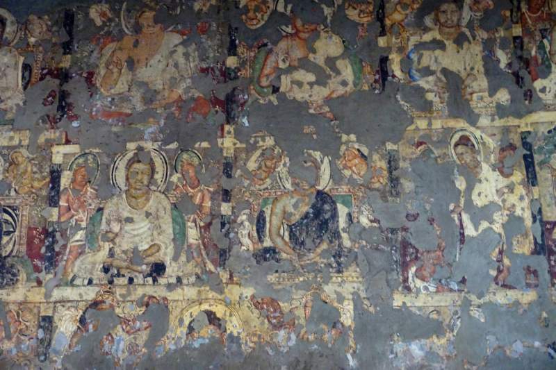 Cave 19, Buddha Paintings