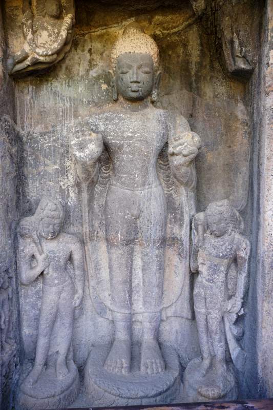 Cave 26, Standing Buddha