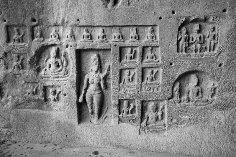 Cave 10, Tara and other Reliefs