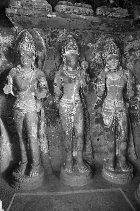 Cave 11, Bodhisattvas