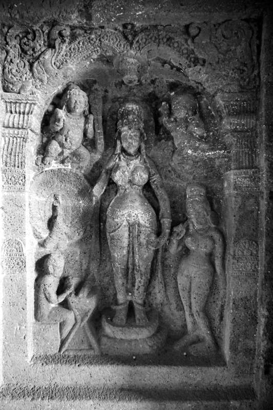Cave 6, Female Bodhisattvas and Devas