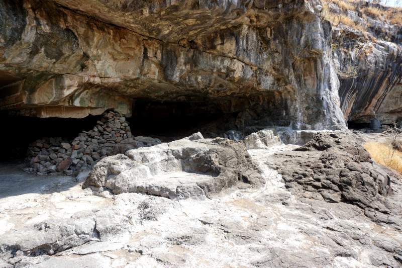 Cave 9