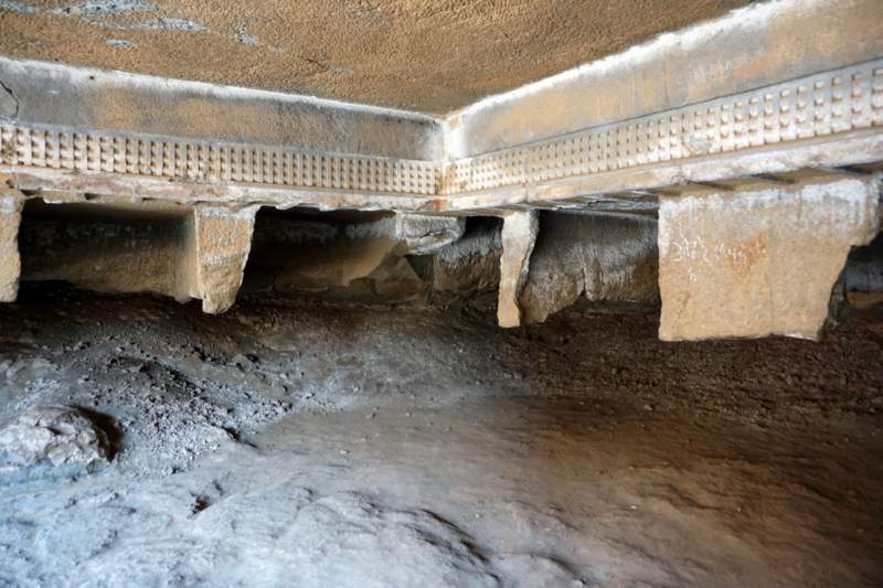 Broken Vihara in Cave 9