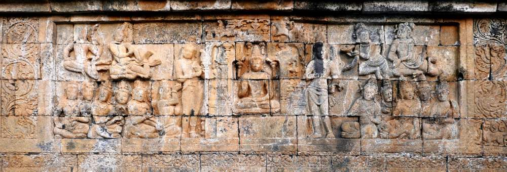 14 The Bodhisattva inside Queen Mayas Womb