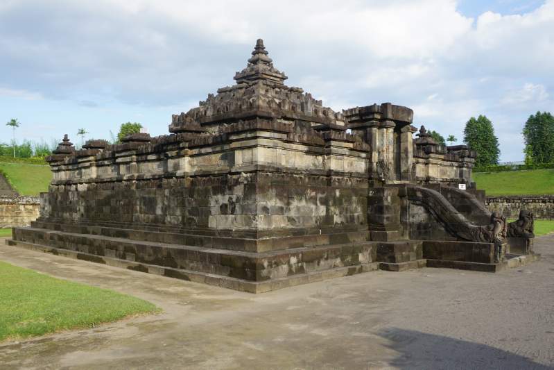 06 Main Temple
