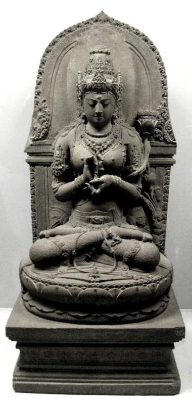 031 Prajnaparamita from the Front
