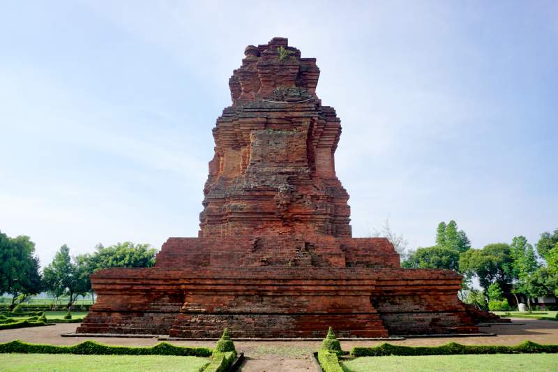 03 View from Behind, Candi Brahu