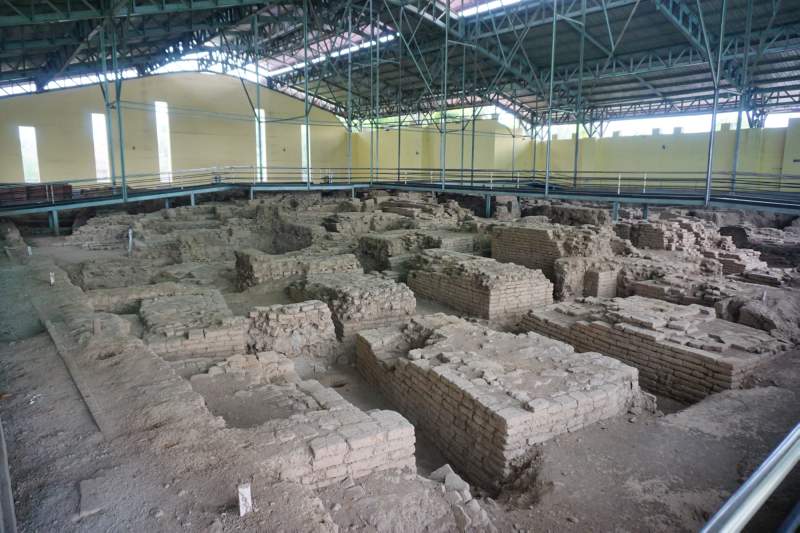 065 Excavations, Situs Sumur Upas
