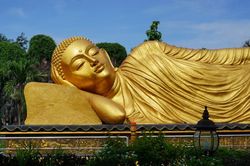 025 Head and Shoulders of Buddha