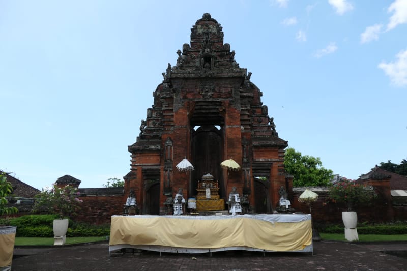 076 Royal Gate of Klungkung, 1622