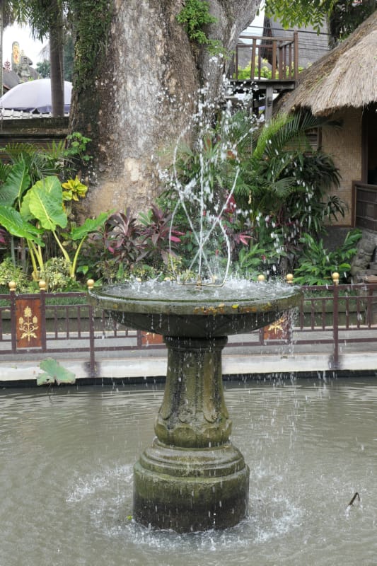 045 Water Fountain