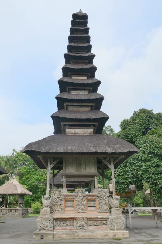 022 11-Tiered Shrine