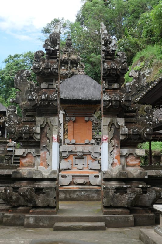 004 Split Gateway into Main Temple