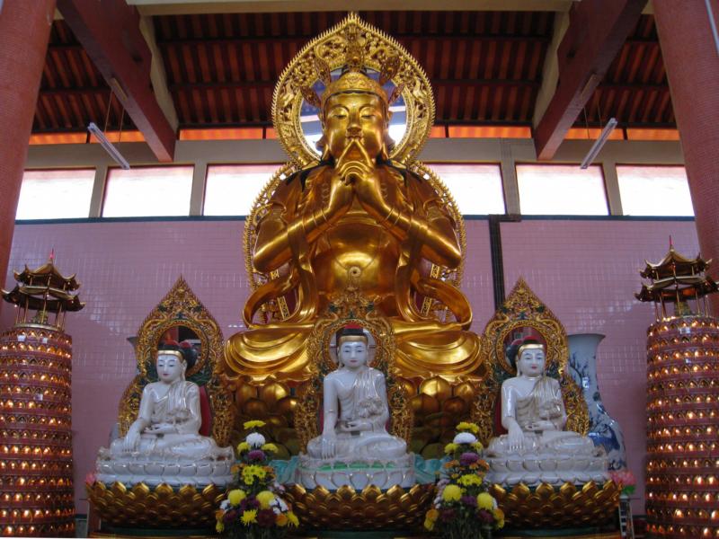 Main Vairocana Buddha Statue