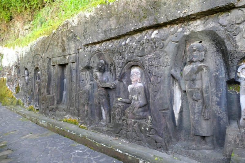 Yeh Pulu, the Relief Wall