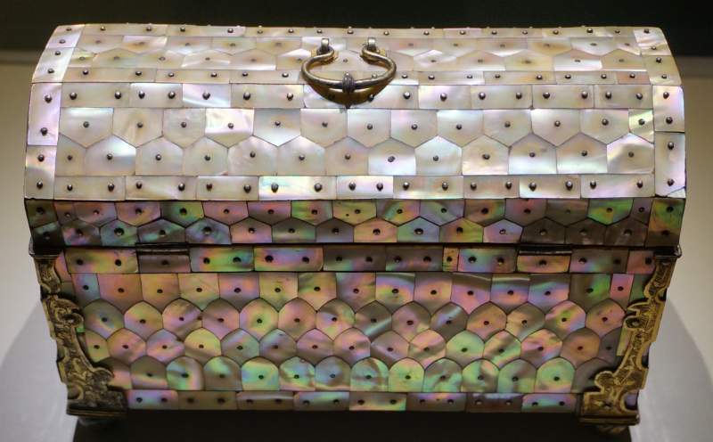 27 Mother of Pearl Treasure Chest