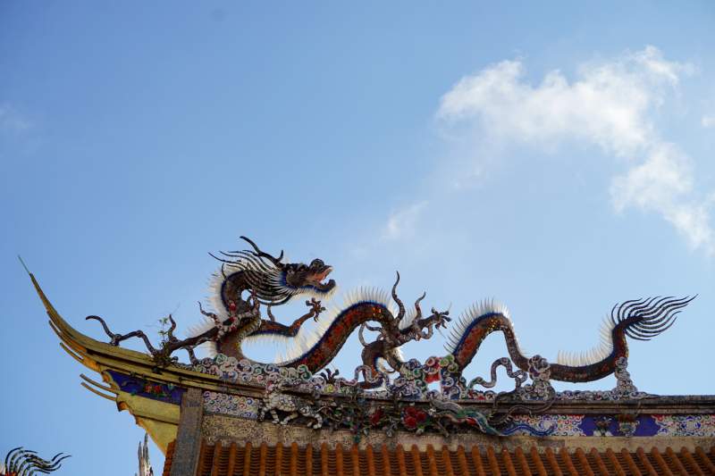 21 Dragon on Roof, Left