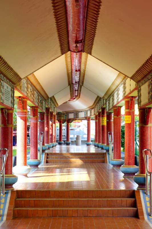 25 Corridor and Steps