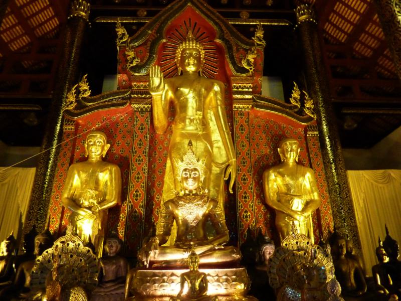 Main Buddha Statue