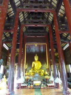 Inside Main Viharn, Wat Phan Tao