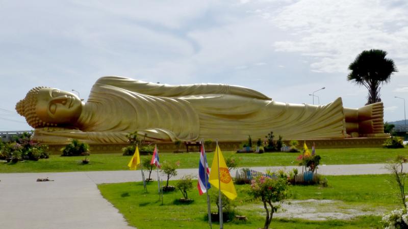 01 Reclining Buddha Statue