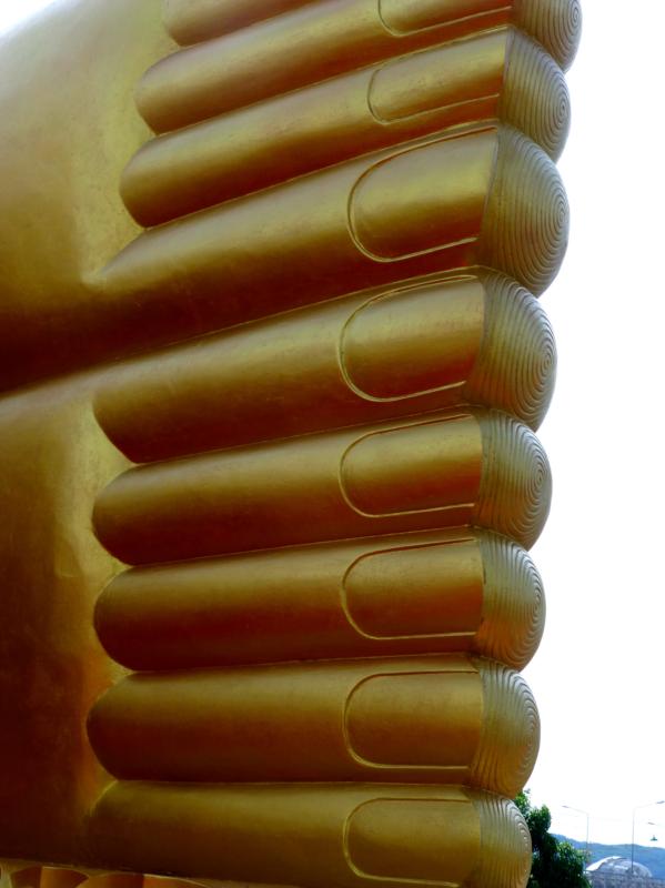 05 Reclining Buddha Feet