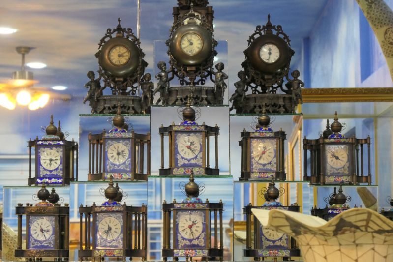 063 Ornate Clocks