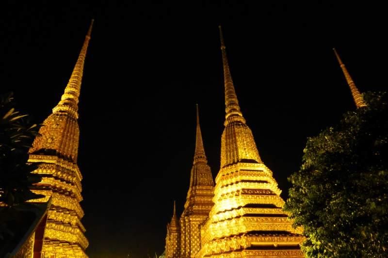Chedis at Night, Wat Pho