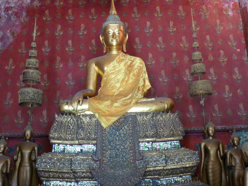 12 Buddha Image in Bhikkhuni Hall
